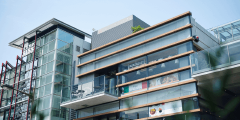 上野の森さくらテラス(約840m・徒歩11分)