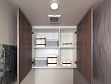 ラージボックス