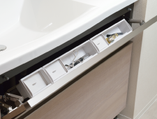 スイングポケット収納