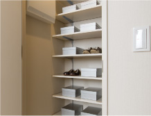 �V���[�Y�C���N���[�b�g��